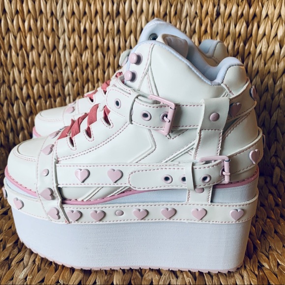 New Qozmo Pink 💕Heart Bondage Platform Sneakers - Picture 7 of 8